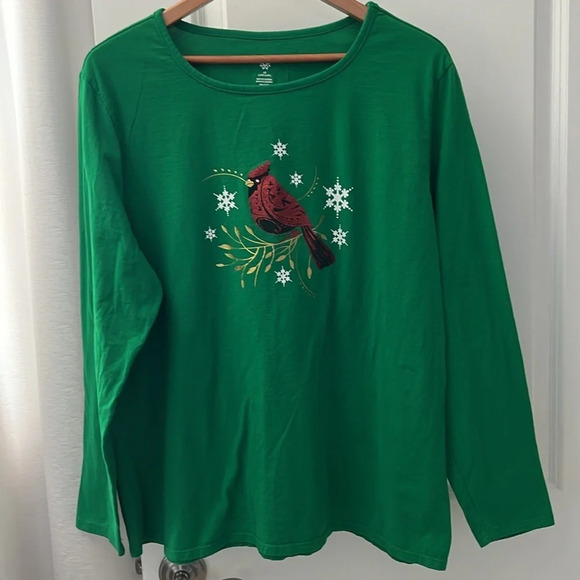 Tops - long sleeve Cardinal T shirt. Green 2X
